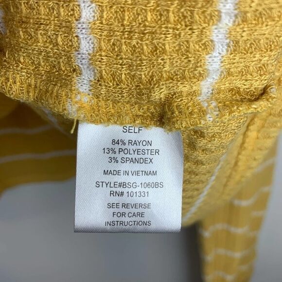 Charlotte Russe Yellow & White Striped Crop Top Long Sleeve Round Neck size L - Picture 3 of 8